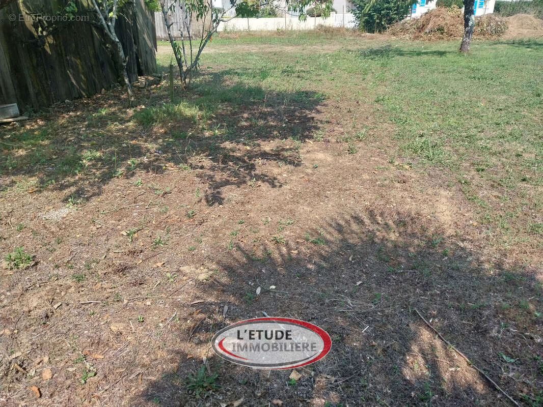 Photo 2 - Terrain à SAINTE-PAZANNE