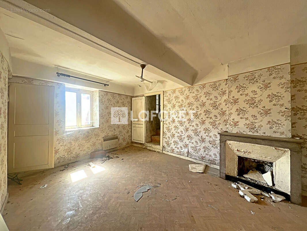 Maison à SAINT-AMOUR