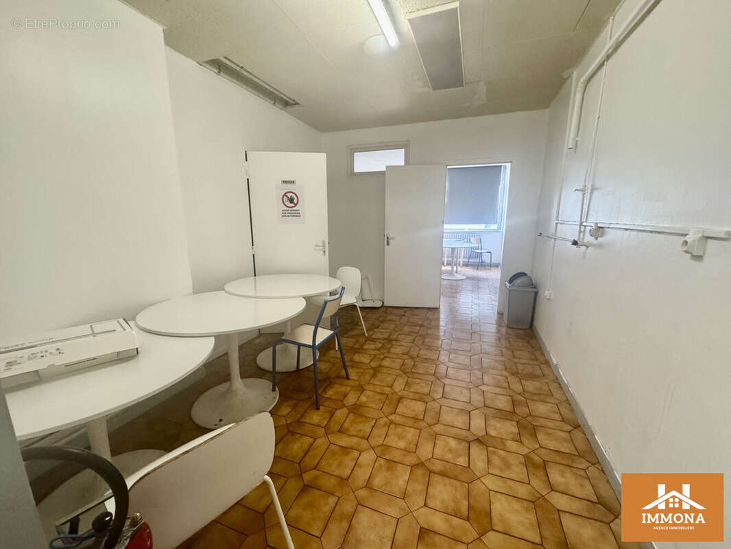 Commerce à SARCELLES