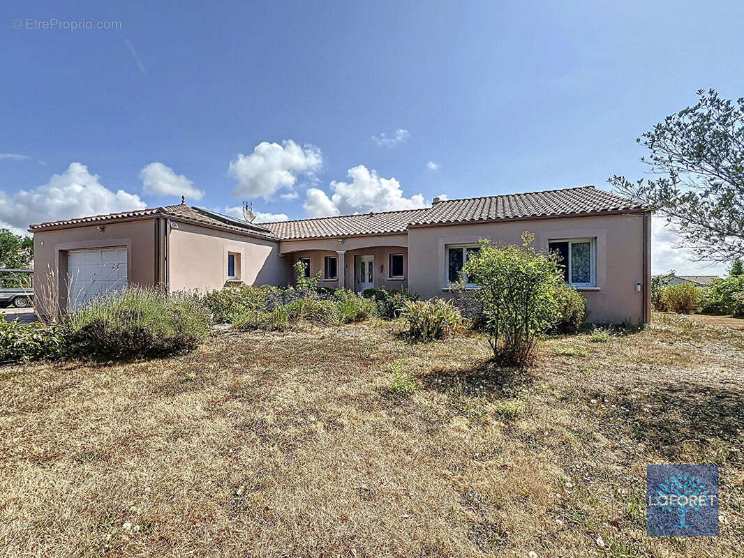 Maison à LE FENOUILLER