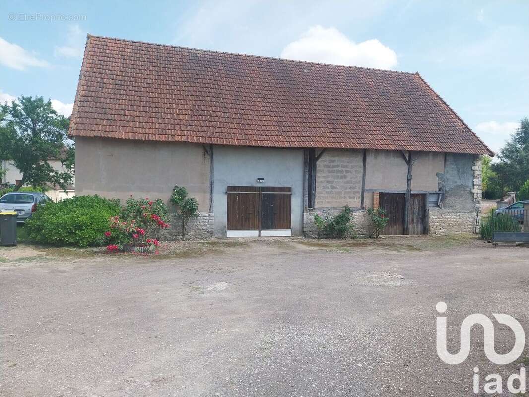 Photo 2 - Maison à GERGY