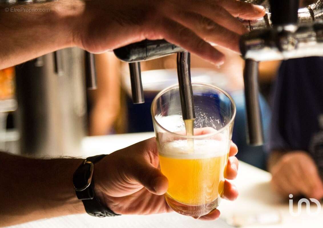 Photo 4 - Commerce à SAINT-CYR-SUR-LOIRE