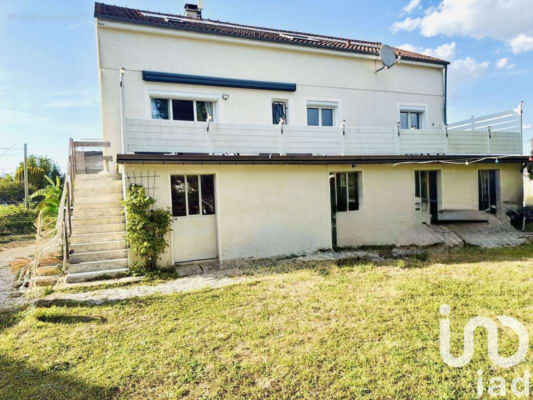 Photo 2 - Maison à LA CHAPELLE-RABLAIS