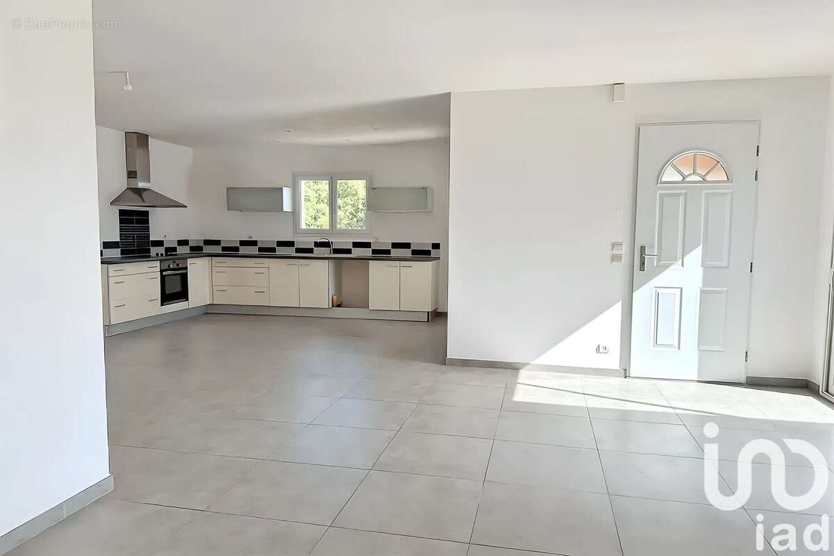 Photo 4 - Maison à LOGRIAN-FLORIAN