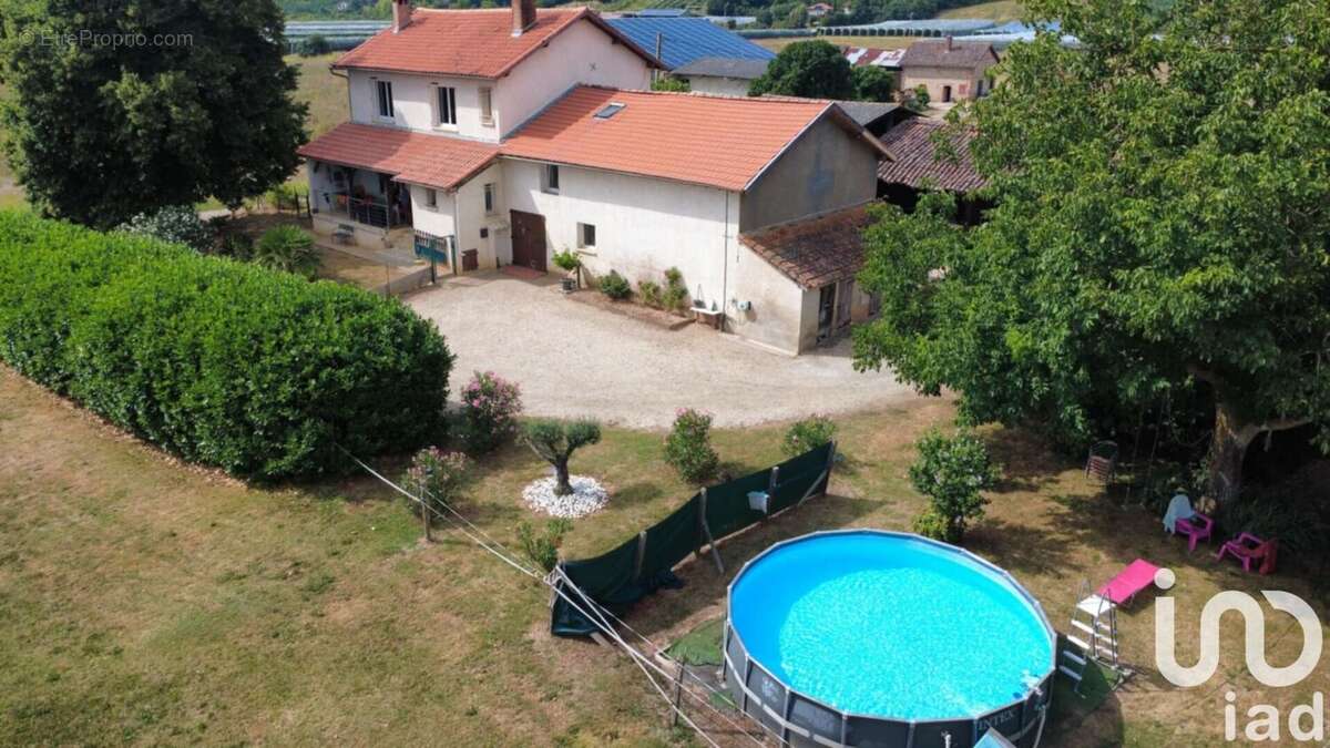 Photo 2 - Maison à LIZAC