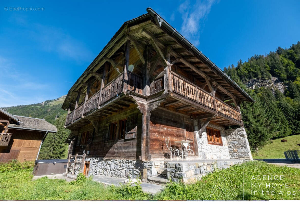 Maison à MONTRIOND