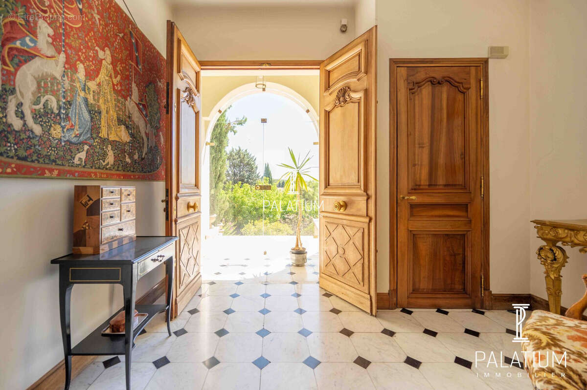 Maison à GREOUX-LES-BAINS