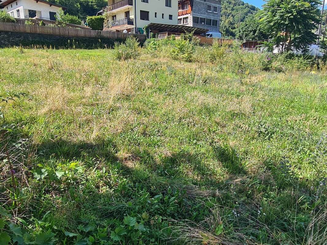 Terrain à SAINT-PAUL-SUR-ISERE