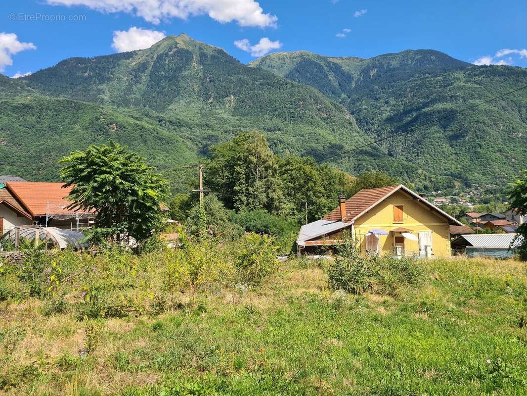 Terrain à SAINT-PAUL-SUR-ISERE