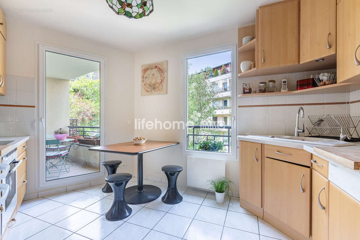 Appartement à SURESNES