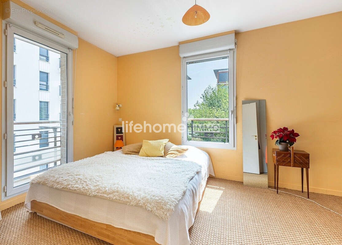 Appartement à SURESNES