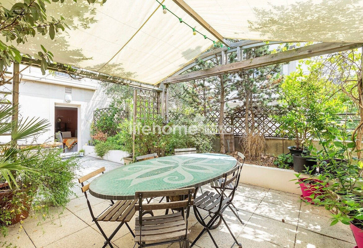 Appartement à SURESNES