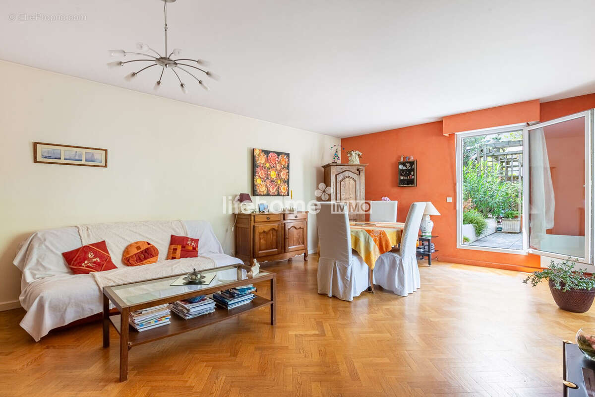 Appartement à SURESNES