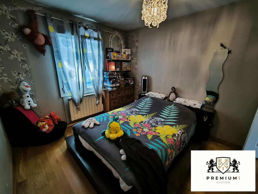 Maison à LE THILLAY