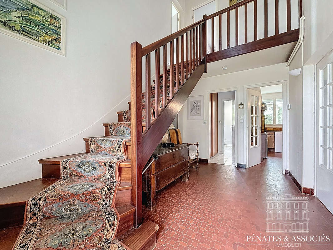 Maison à MONT-SAINT-AIGNAN