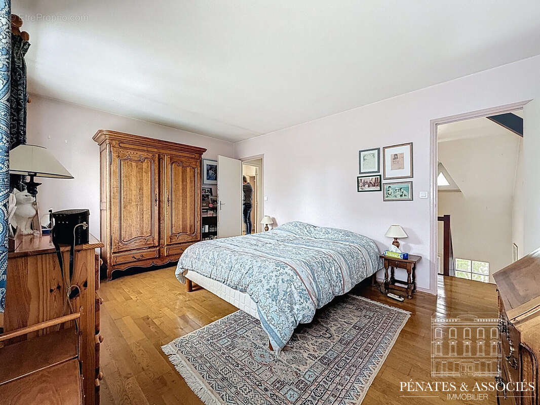 Maison à MONT-SAINT-AIGNAN