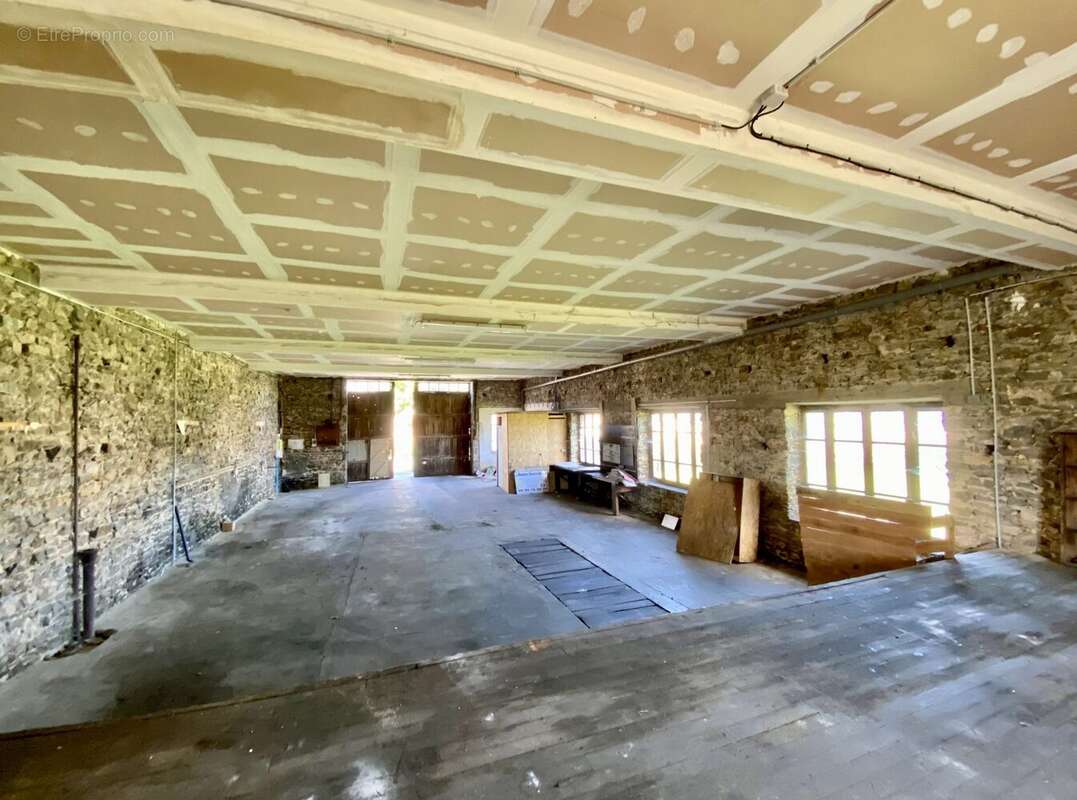 Espace de stockage  - Appartement à SUSSAC