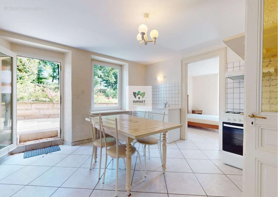 Maison à CHALONVILLARS