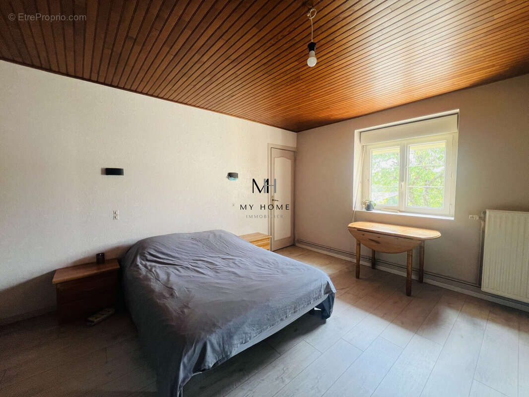 Maison à SAINT-LEONARD-DES-BOIS