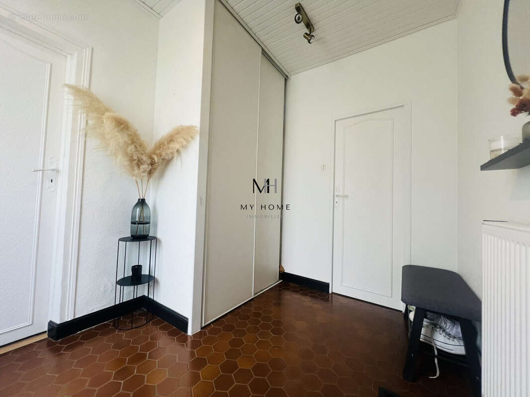 Maison à SAINT-LEONARD-DES-BOIS