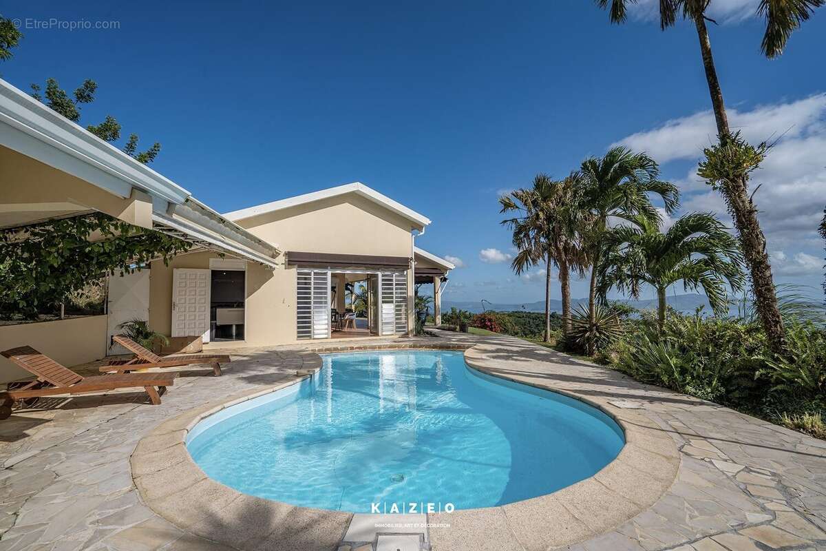 Maison à CASE-PILOTE