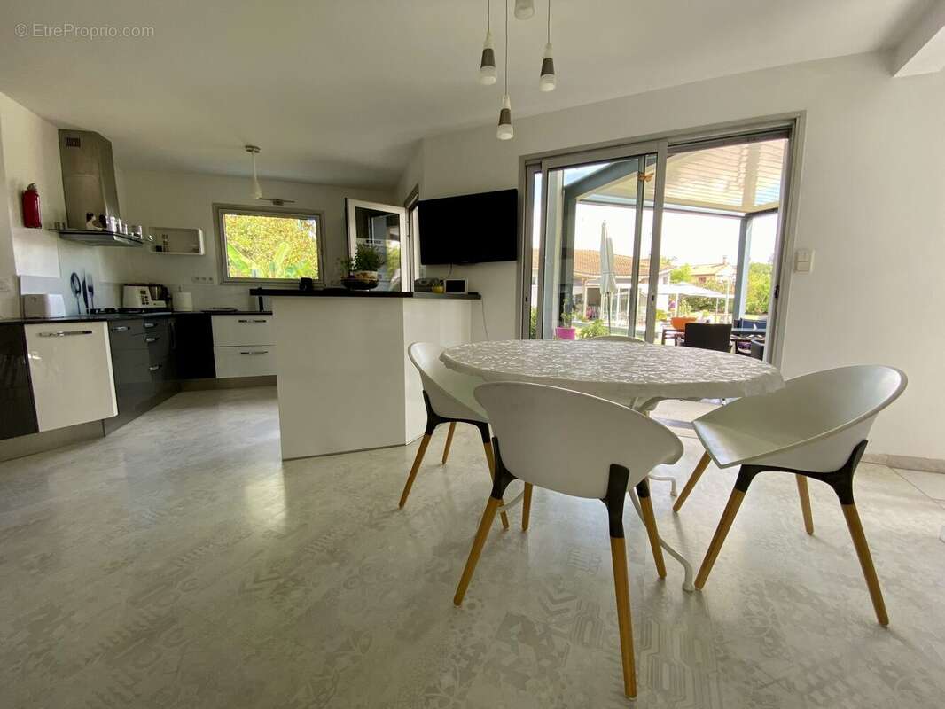 Maison à BOURG-DE-PEAGE