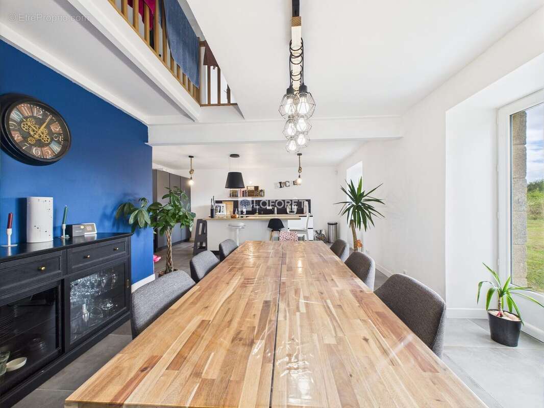 Maison à PLONEOUR-LANVERN