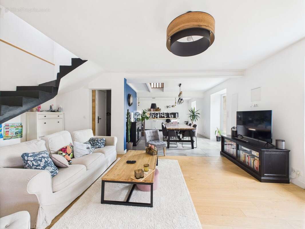 Maison à PLONEOUR-LANVERN