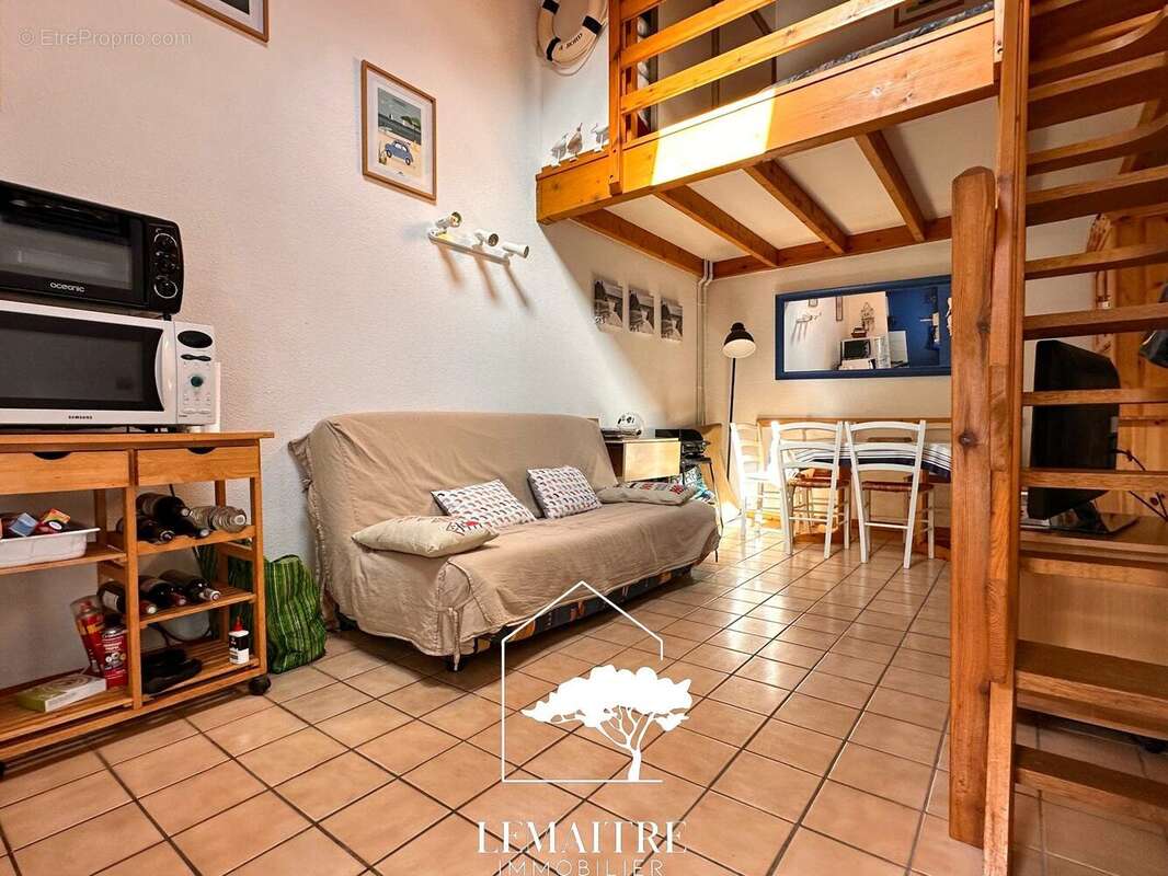 Maison à LES MATHES