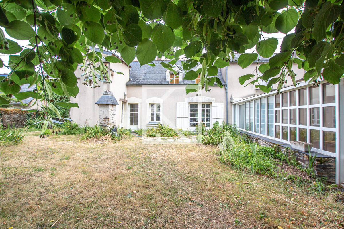 Maison à JUIGNE-SUR-LOIRE