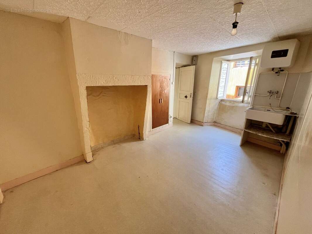 Appartement à CHANAC