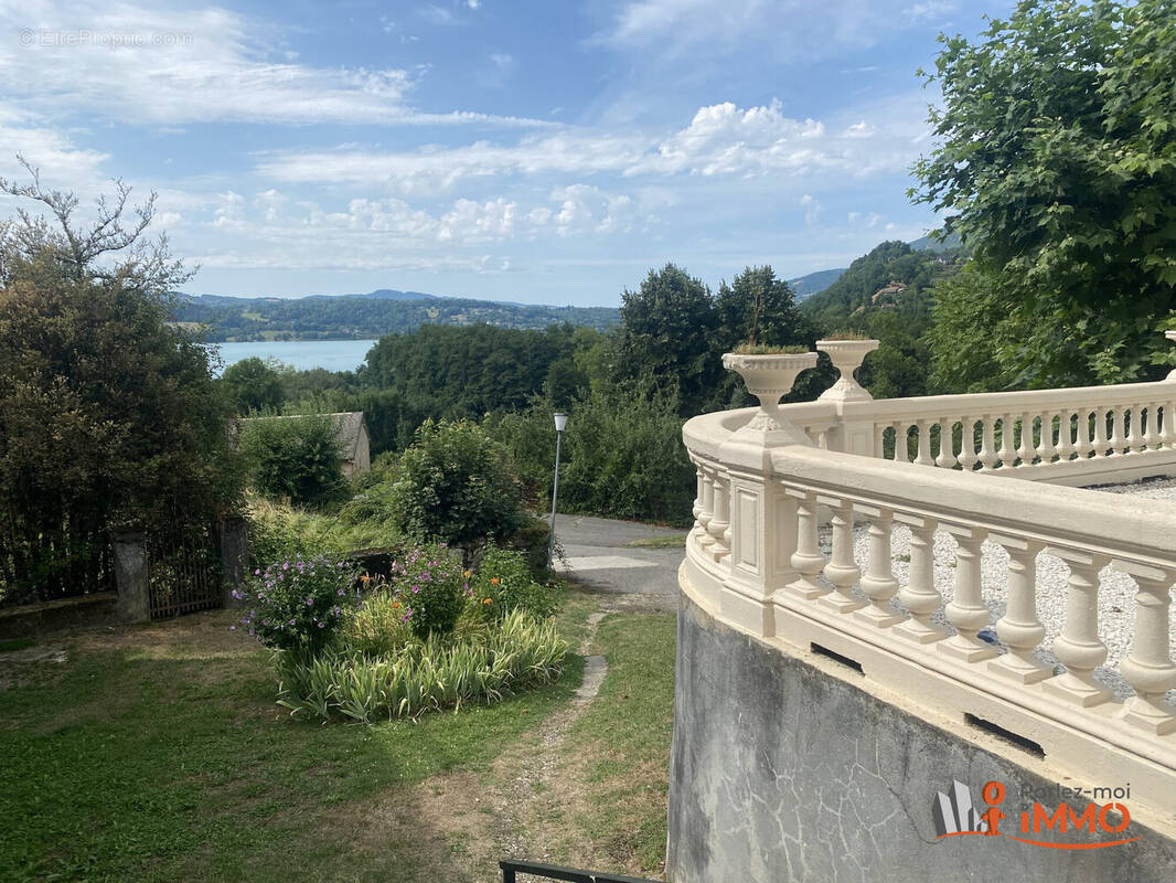 Appartement à AIGUEBELETTE-LE-LAC