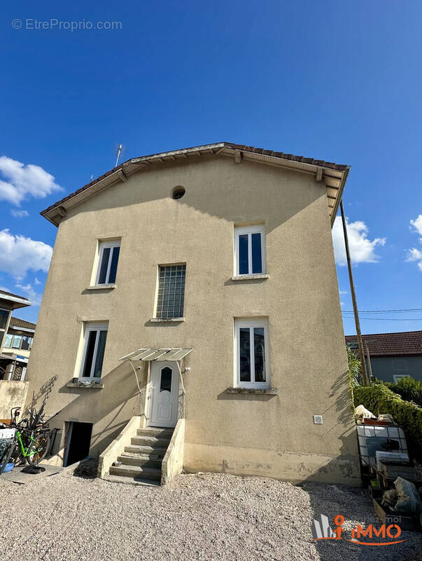 Maison à AMBERIEU-EN-BUGEY