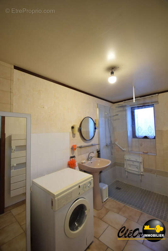 Maison à PIERRE-DE-BRESSE