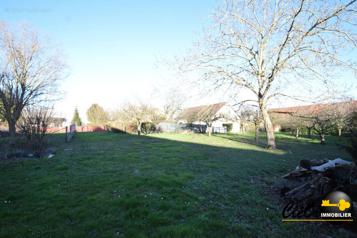 Maison à PIERRE-DE-BRESSE