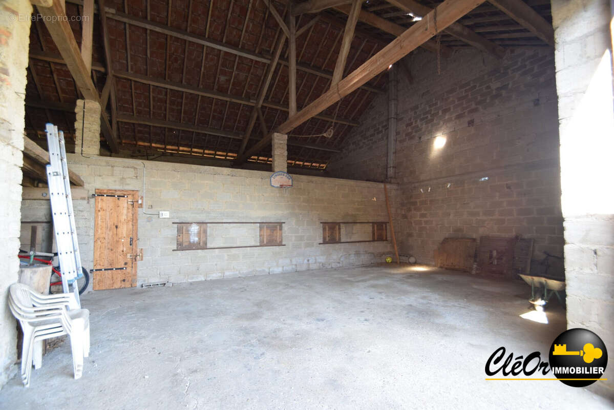 Maison à MOUTHIER-EN-BRESSE