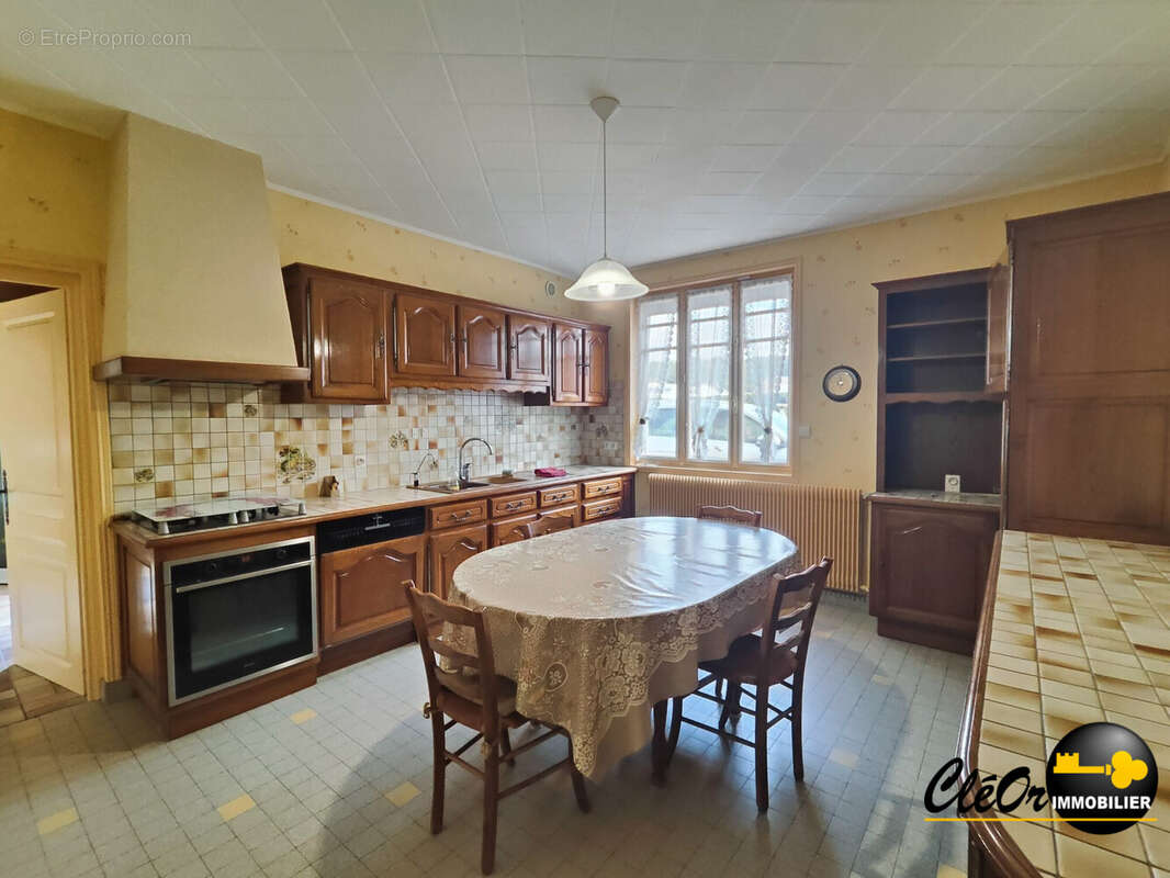 Maison à PIERRE-DE-BRESSE