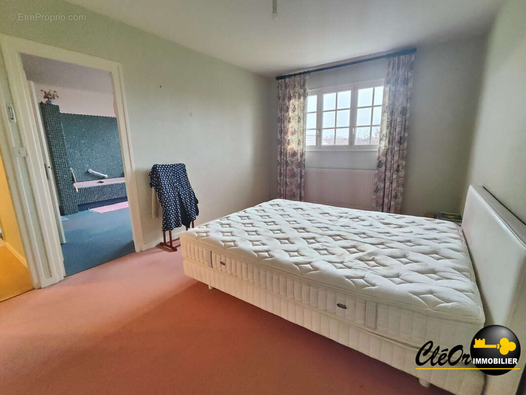 Maison à SAINT-GERMAIN-DU-BOIS