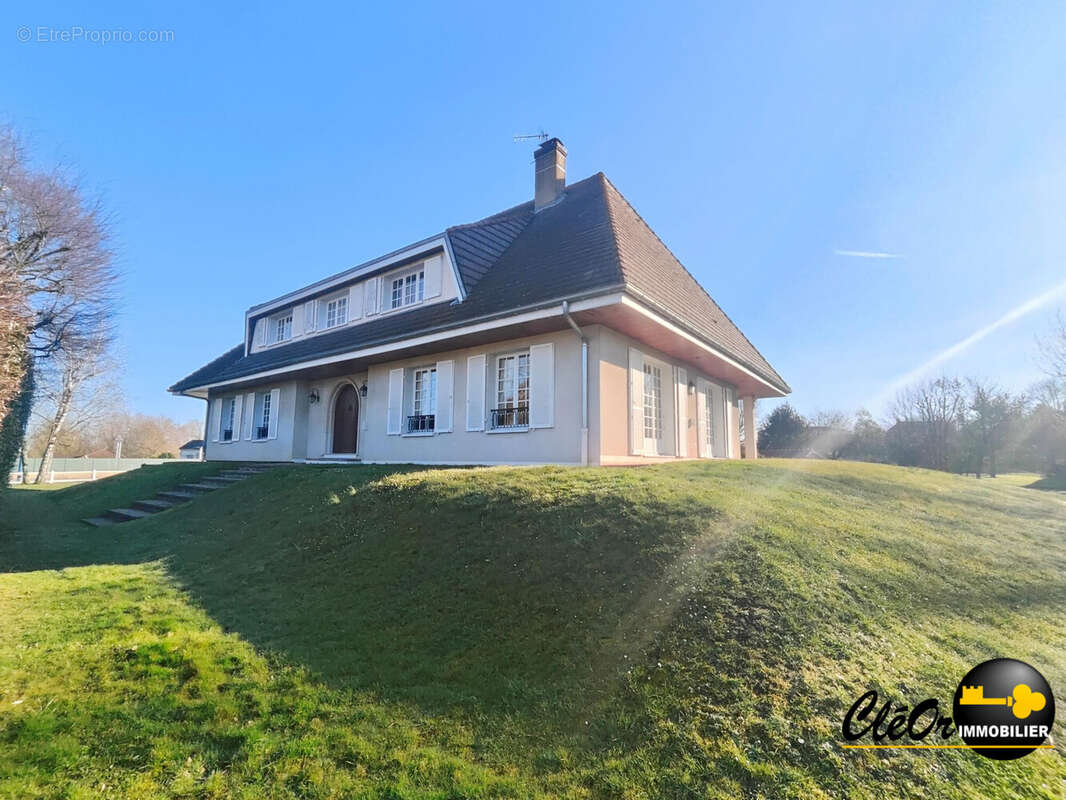 Maison à SAINT-GERMAIN-DU-BOIS