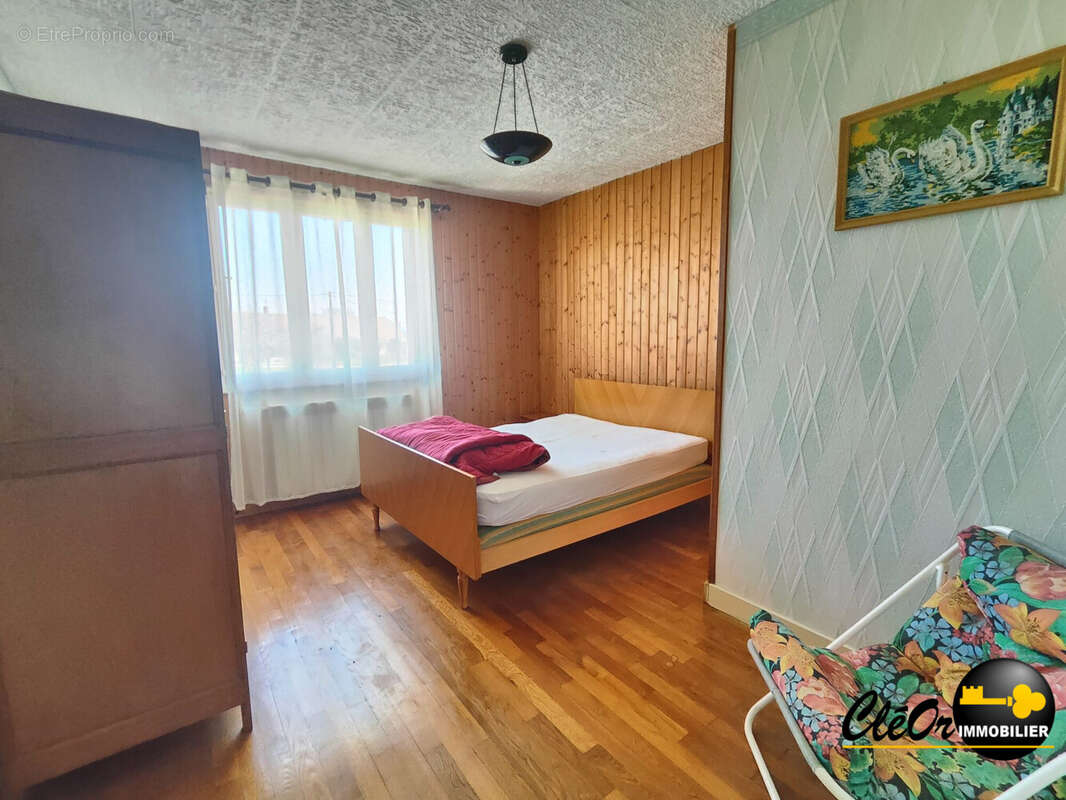 Maison à SAINT-USUGE