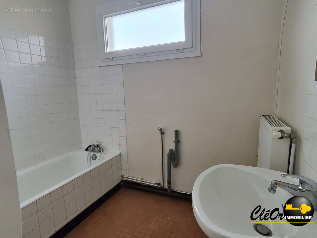 Maison à PIERRE-DE-BRESSE