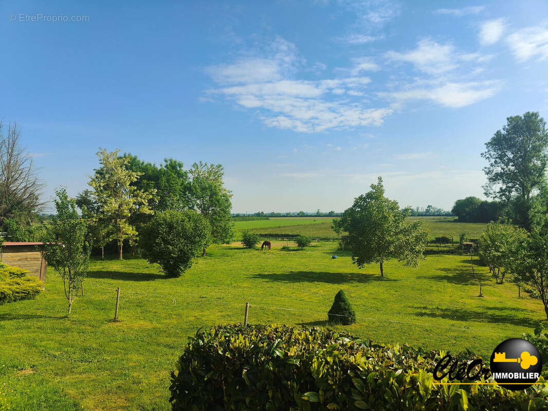 Maison à PIERRE-DE-BRESSE