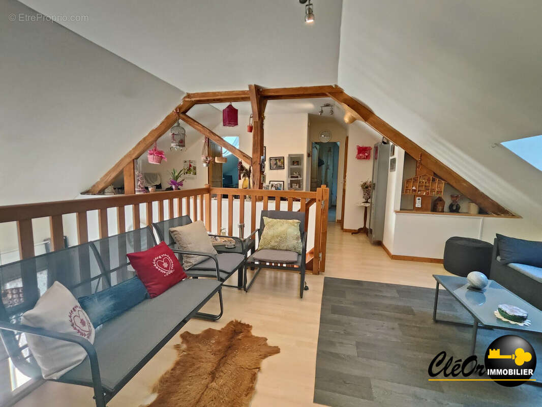 Maison à PIERRE-DE-BRESSE