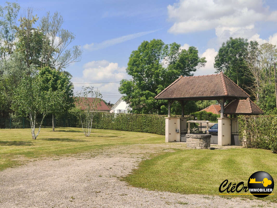 Maison à CHAPELLE-VOLAND