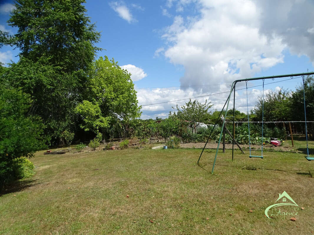 Maison à SAINT-JUNIEN