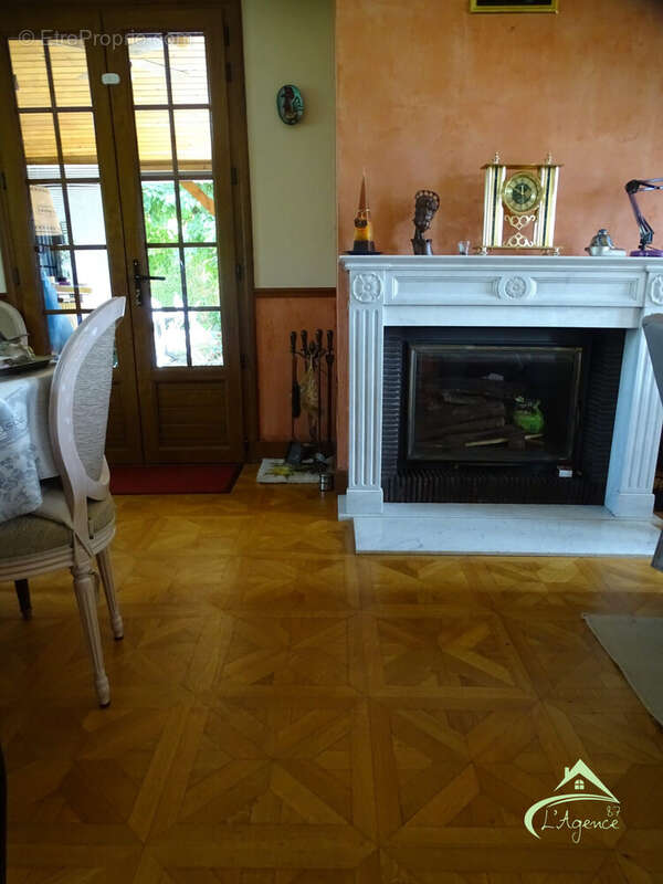 Maison à SAINT-JUNIEN