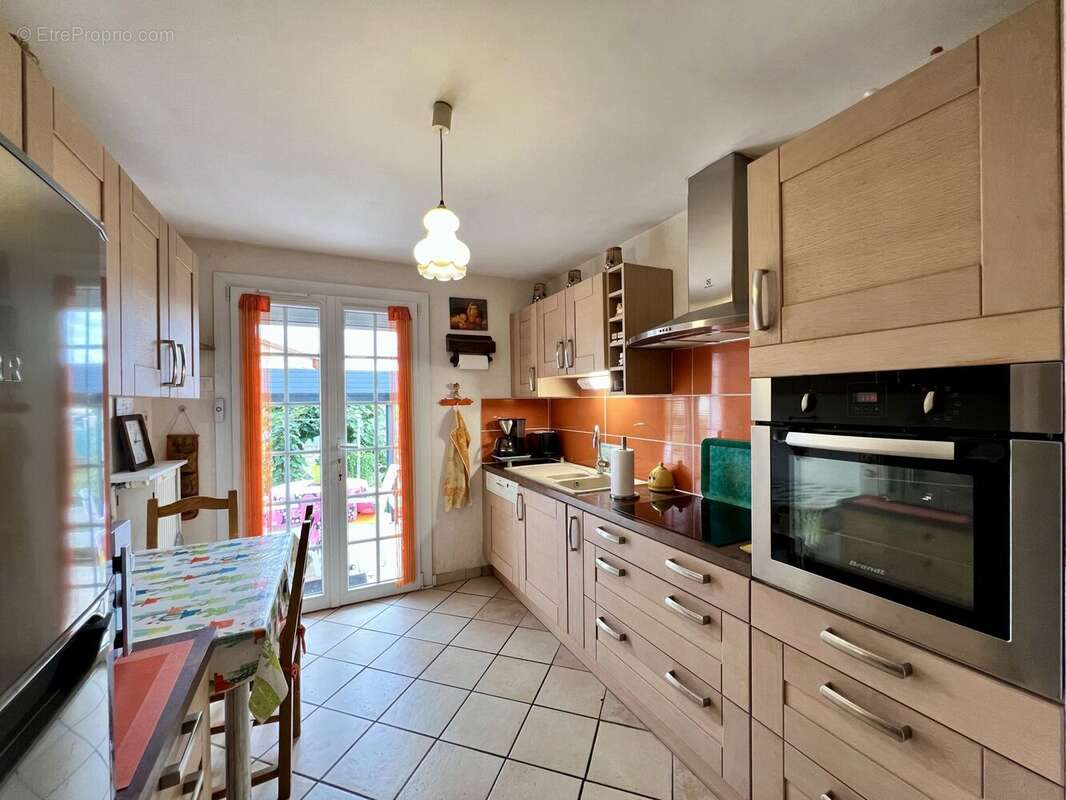 Maison à CHARVIEU-CHAVAGNEUX