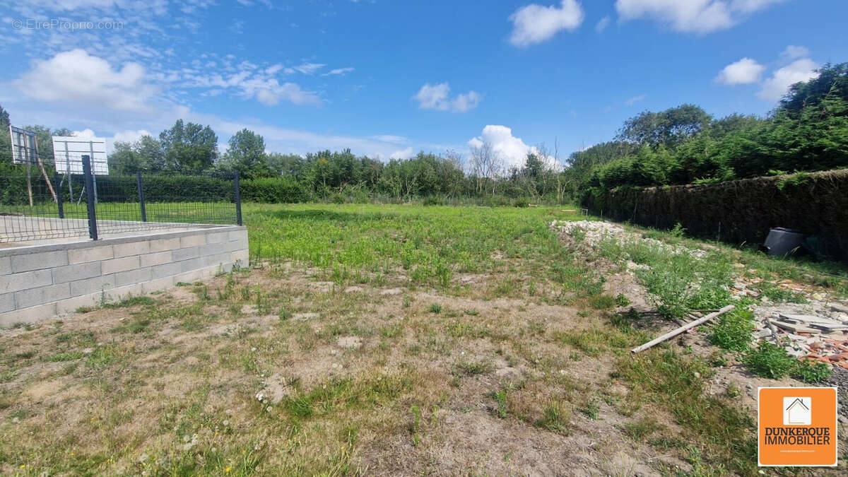 Terrain à LOON-PLAGE