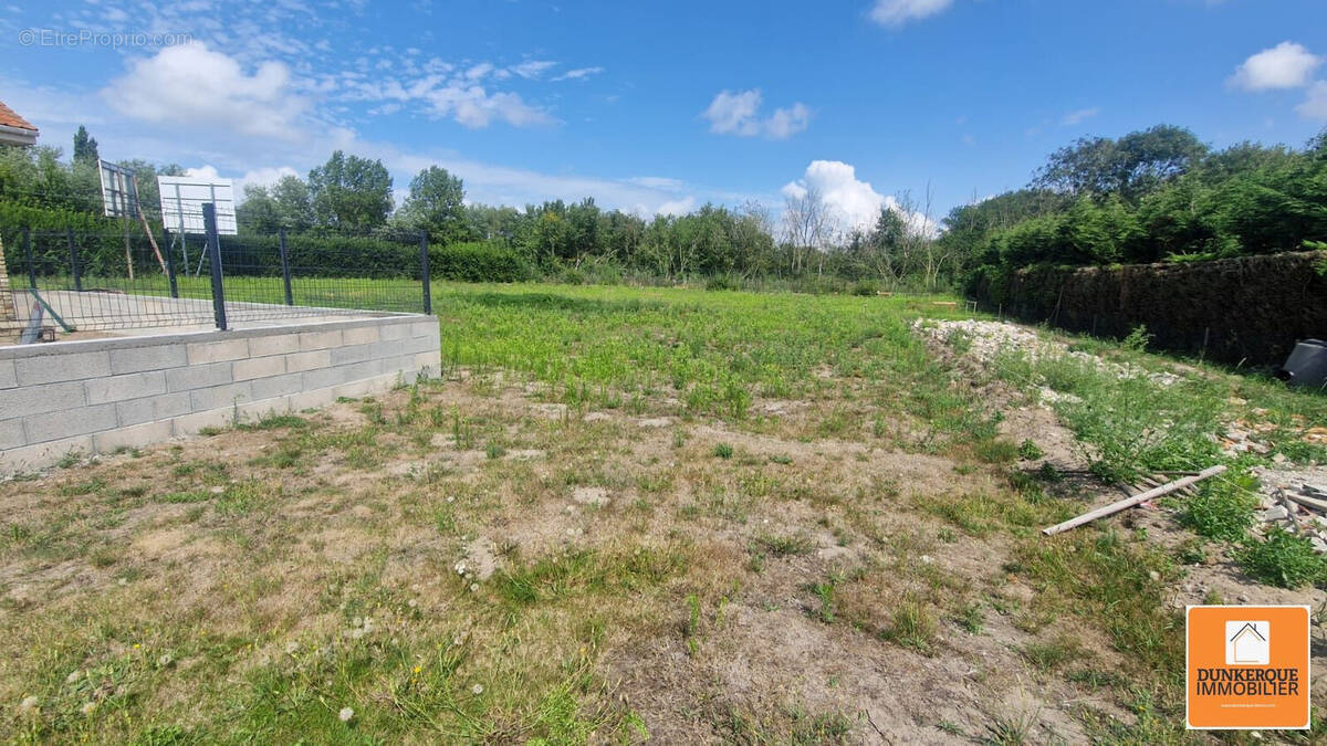 Terrain à LOON-PLAGE