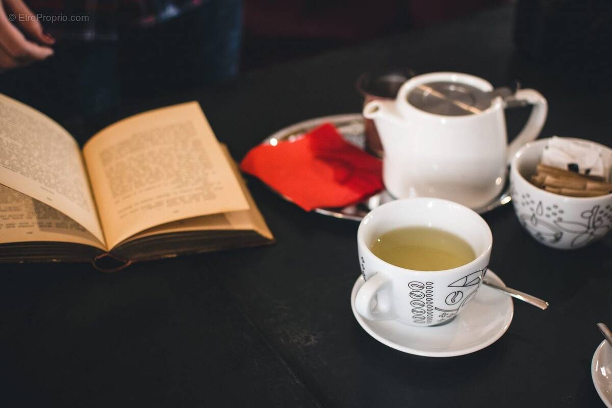 Autre à TASSIN-LA-DEMI-LUNE